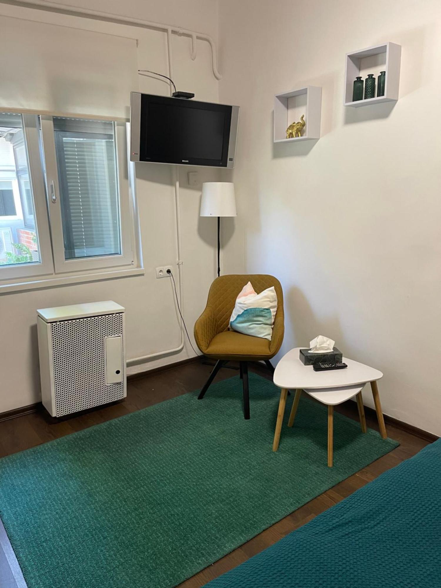 Kertesz Vendeghaz Appartement Siófok Buitenkant foto